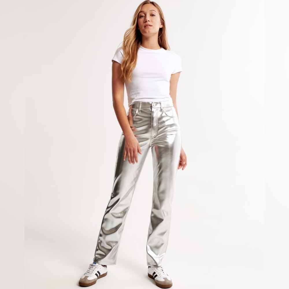 NWT Abercrombie Curve Love Vegan Leather 90s Relaxed Pants, Silver